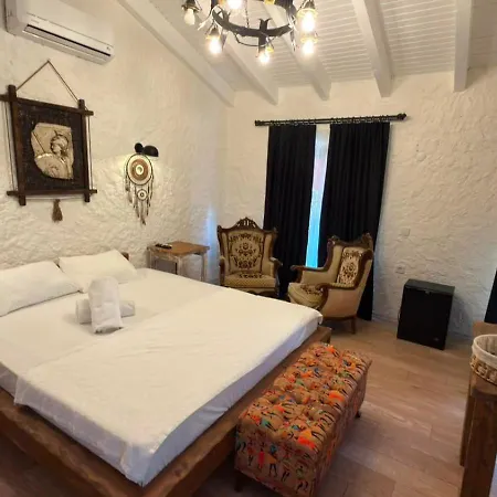 Yusuf Alacati Cesme